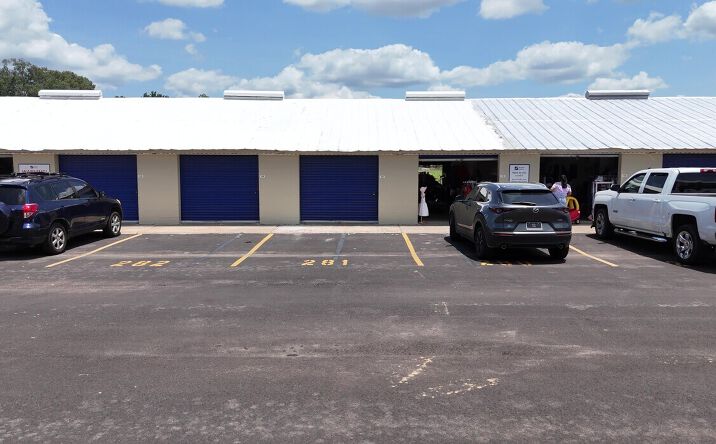 Pictures of Retail, Industrial property located at 3064 US-80, Pearl, MS 39208 for lease - image #1