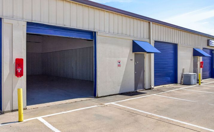 Pictures of Industrial property located at 4910 Catherine Dr, Montgomery, AL 36116 for lease - image #1