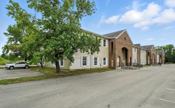 Pictures of Office property located at 2244 S Hamilton Road #201F, Columbus, OH 43232 for lease - image #1