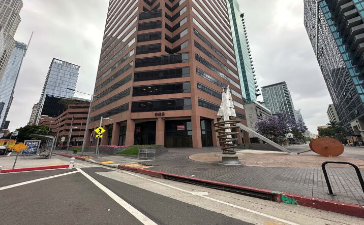 Pictures of Retail property located at 888 S Figueroa St, Los Angeles, CA 90017 for lease - image #1