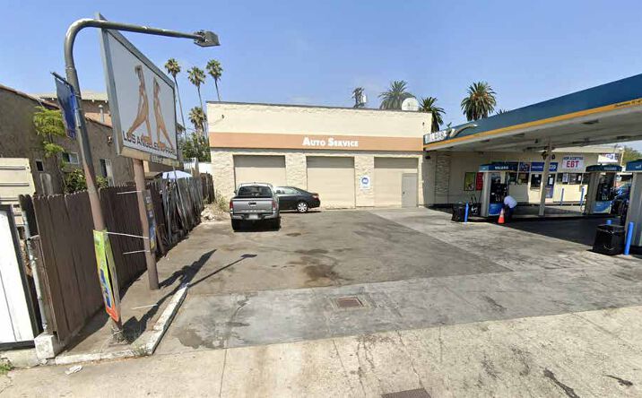 Pictures of Retail property located at 2339 S La Brea Ave, Los Angeles, CA 90016 for lease - image #1