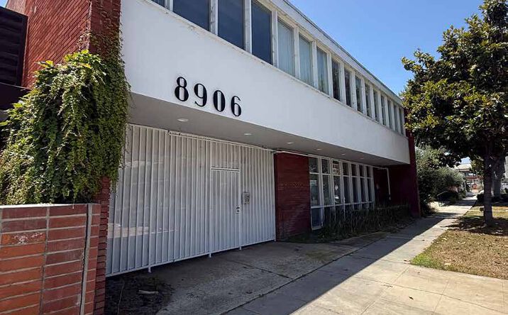 Pictures of Office property located at 8906 W Olympic Blvd, Beverly Hills, CA 90211 for lease - image #1