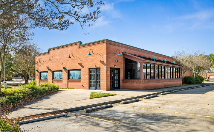 Pictures of Retail, Restaurant property located at 315 US-190, Covington, LA 70433 for lease - image #1