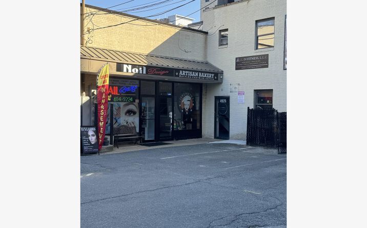 Pictures of Retail property located at 4927A St Elmo Ave, Bethesda, MD 20814 for lease - image #1