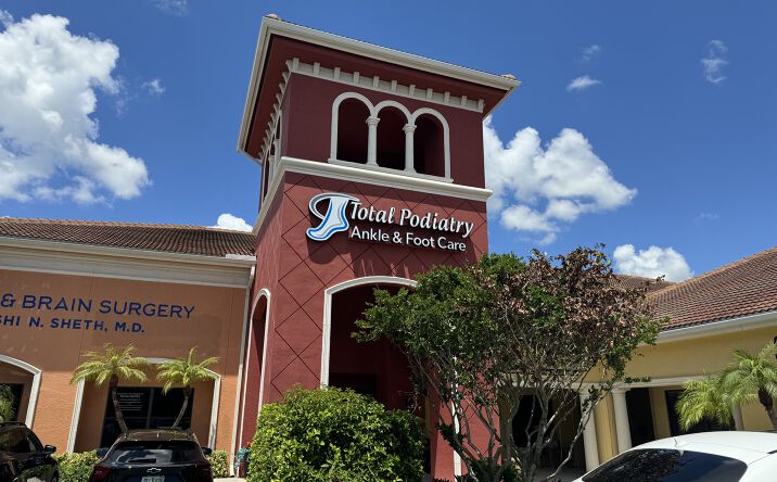 Pictures of Office property located at 9250 Corkscrew Rd, Estero, FL 33928 for lease - image #1