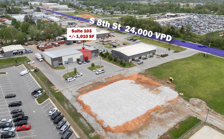 Pictures of Office, Industrial property located at 2416 S 8th St, Rogers, AR 72758 for lease - image #1
