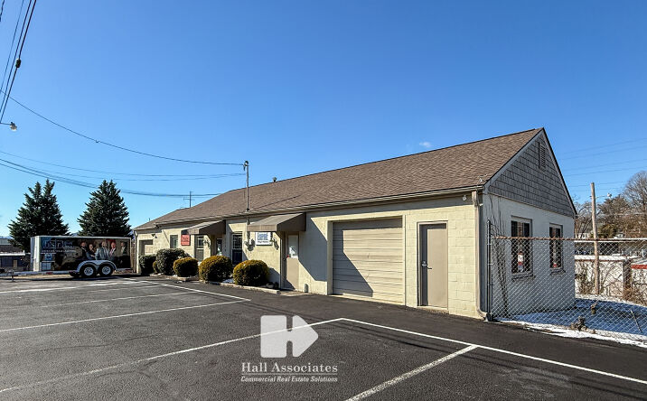 Pictures of Office, Industrial property located at 2110 Shenandoah Valley Ave NE, Roanoke, VA 24012 for lease - image #1