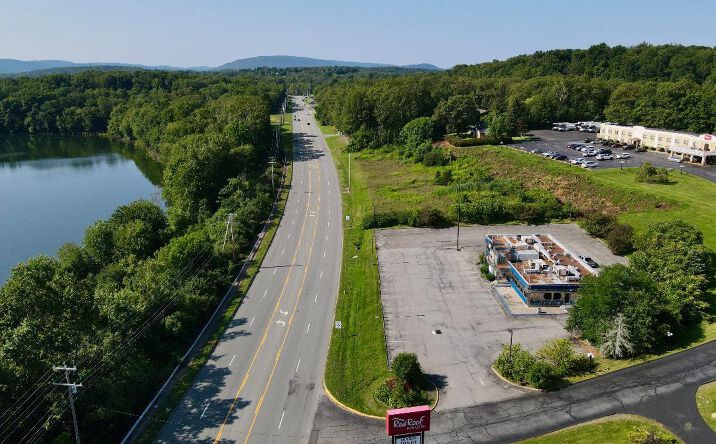 Pictures of Retail, Restaurant property located at 909 Union Avenue, New Windsor, NY 12553 for lease - image #1