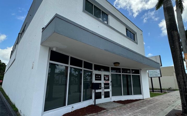 Pictures of Land property located at 2743 Hollywood Boulevard, Hollywood, FL 33020 for lease - image #1