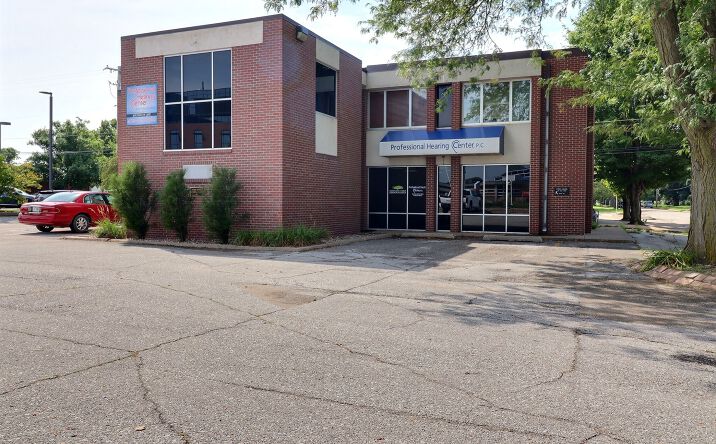 Pictures of Office property located at 415 E 23rd St, Fremont, NE 68025 for lease - image #1