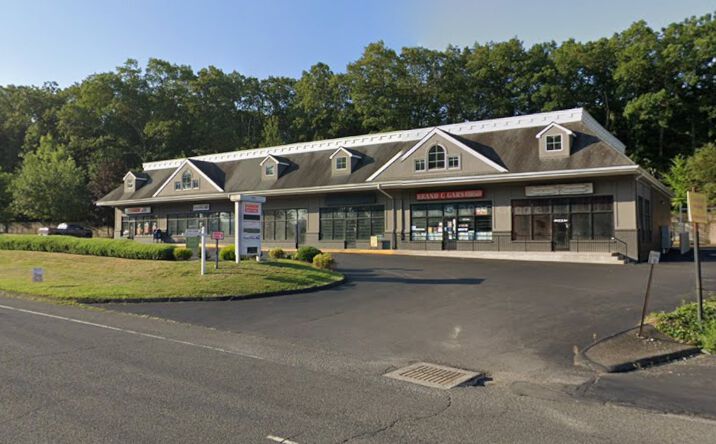Pictures of Retail, Restaurant property located at 230 Roosevelt Dr, Monroe, CT 06468 for lease - image #1