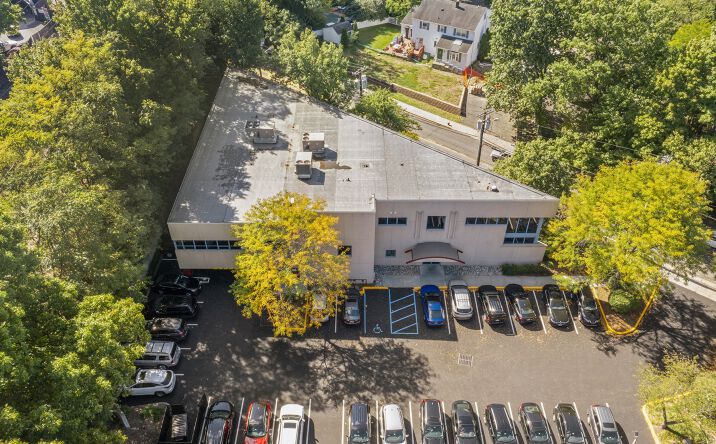 Pictures of Office property located at 265 Ackerman Ave, Ridgewood, NJ 07450 for lease - image #1