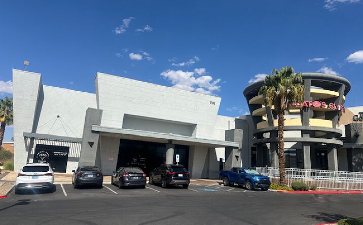 Pictures of Retail property located at 601 Mall Ring Cir, Henderson, NV 89014 for lease - image #1