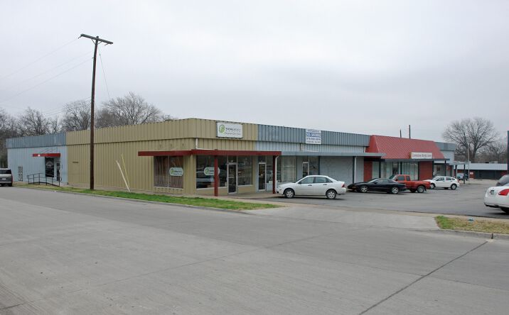 Pictures of Retail property located at 490 N. Kentucky Street, McKinney, TX 75069 for lease - image #1
