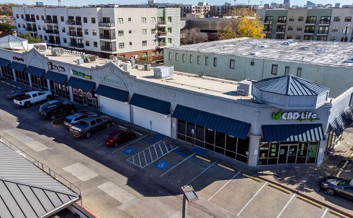 Pictures of Retail, Restaurant property located at 5626 Maple Ave, Dallas, TX 75235 for lease - image #1