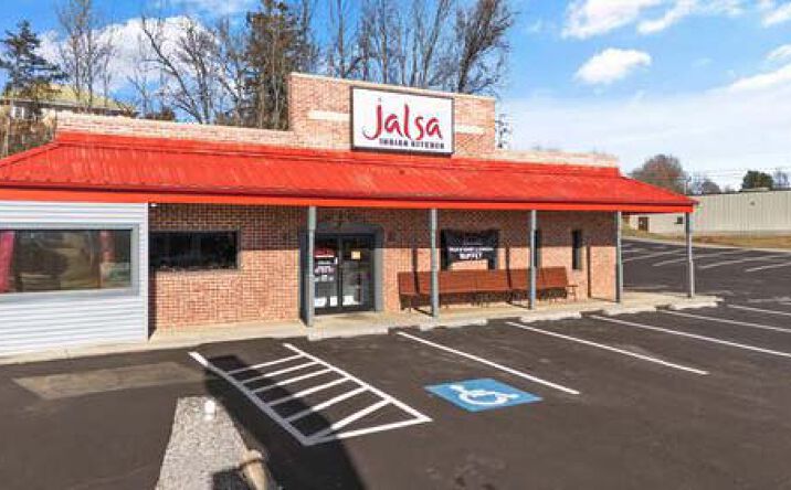 Pictures of Retail, Restaurant property located at 1716 W Andrew Johnson Hwy, Morristown, TN 37814 for lease - image #1