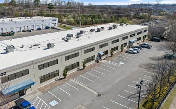 Pictures of Office property located at 1832 Midpark Rd, Knoxville, TN 37921 for lease - image #1