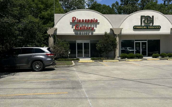 Pictures of Retail, Restaurant property located at 829 Asbury Dr, Mandeville, LA 70471 for lease - image #1