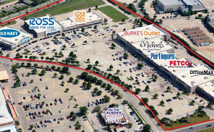 Pictures of Retail property located at 2663 Market Center Dr, Rockwall, TX 75032 for lease - image #1