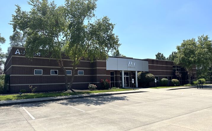 Pictures of Office property located at 4600 W Kearney St, Springfield, MO 65803 for lease - image #1