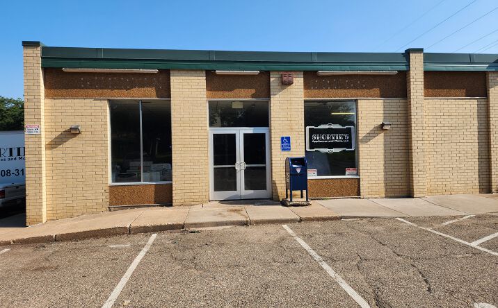 Pictures of Office property located at 21 Century Ave S, Maplewood, MN 55119 for lease - image #1