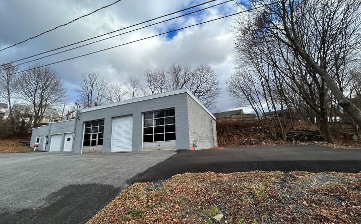Pictures of Retail property located at 337 N 6th St, Bangor, PA 18013 for lease - image #1