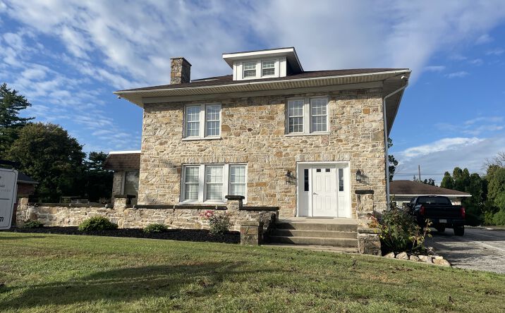 Pictures of Office property located at 50 Mt Zion Rd, East York, PA 17402 for lease - image #1