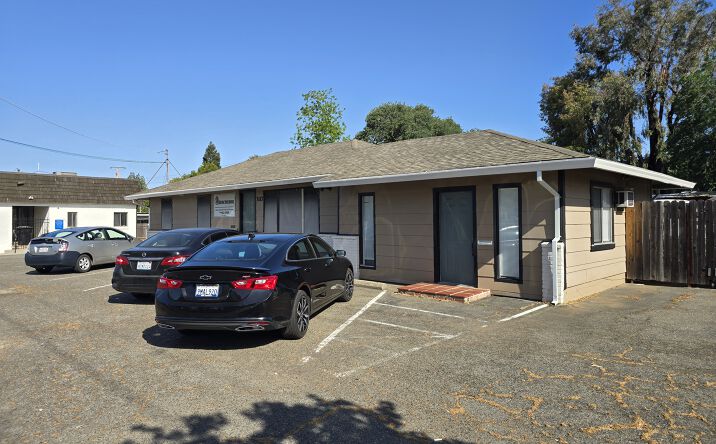 Pictures of Office property located at 3117 El Camino Ave, Sacramento, CA 95821 for lease - image #1