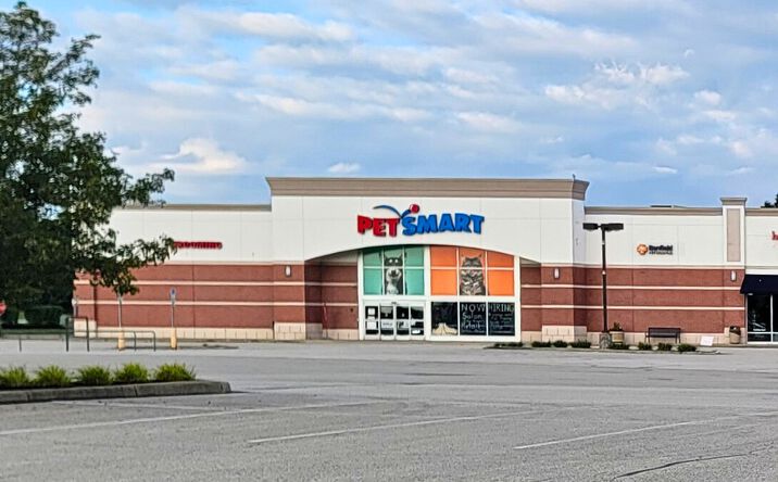 Pictures of Retail property located at 4885 Grande Shops Ave, Medina, OH 44256 for lease - image #1