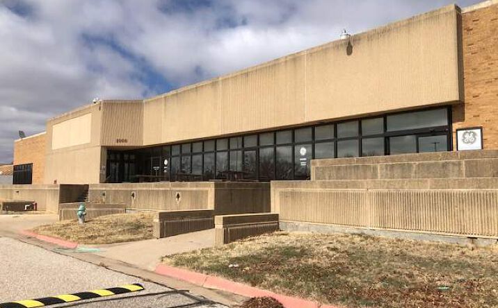 Pictures of Industrial property located at 2000 Liquitex Ln, Winfield, KS 67156 for lease - image #1