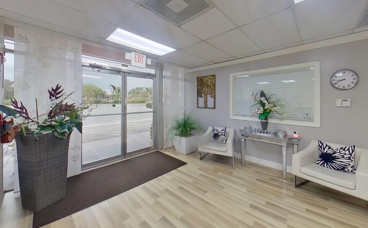 Pictures of Retail, Office, Special Purpose property located at 7821 Seminole Blvd, Seminole, FL 33772 for lease - image #1