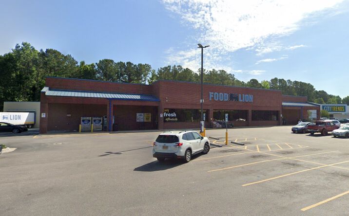 Pictures of Retail property located at 481 E Broad Ave, Rockingham, NC 28379 for lease - image #1