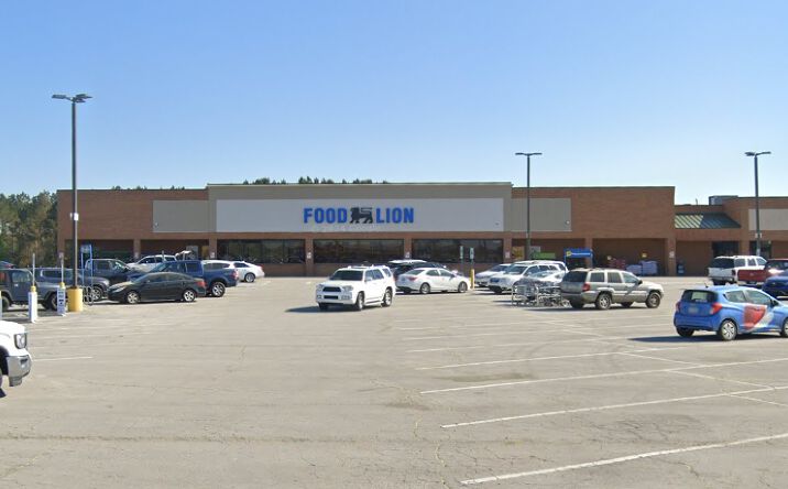 Pictures of Retail property located at 11560 NC-55, Grantsboro, NC 28529 for lease - image #1
