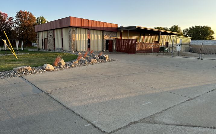 Pictures of Office, Industrial property located at 710 N Western Ave, Sioux Falls, SD 57104 for lease - image #1