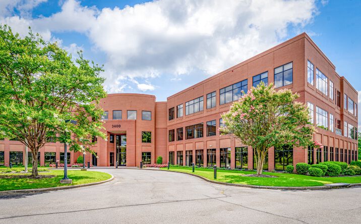 Pictures of Office property located at 3400 Players Club Pkwy, Memphis, TN 38125 for lease - image #1