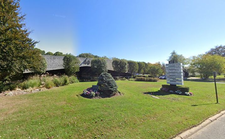 Pictures of Office property located at 40 Crossways Park Dr, Woodbury, NY 11797 for lease - image #1