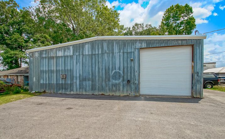 Pictures of Industrial property located at 238 Benton St, Denham Springs, LA 70726 for lease - image #1