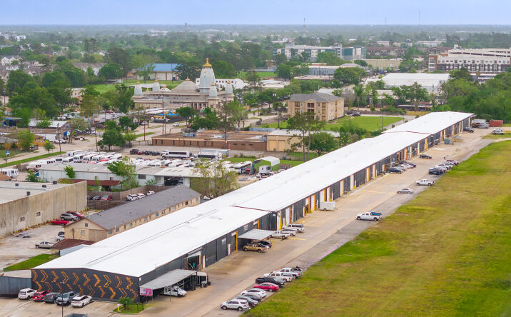 Pictures of Industrial property located at 3306 Ella Blvd, Houston, TX 77018 for lease - image #1