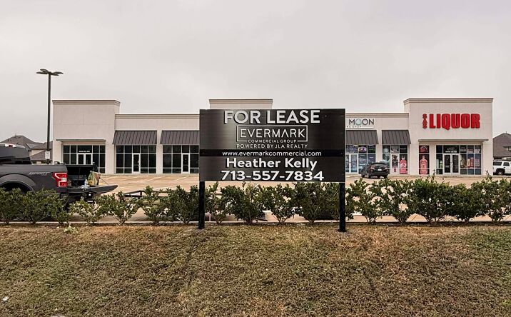 Pictures of Retail, Office, Restaurant property located at 10006 Farm to Market 2920, Tomball, TX 77375 for lease - image #1