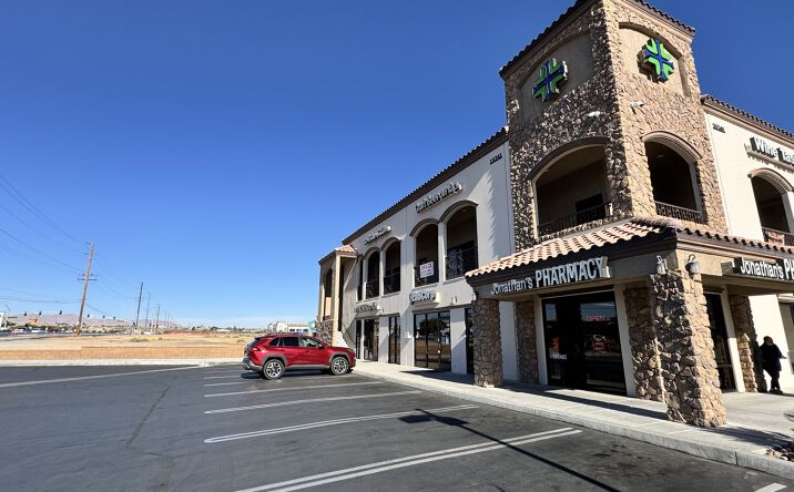 Pictures of Office, Special Purpose property located at 19341 Bear Valley Rd, Apple Valley, CA 92308 for lease - image #1