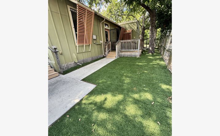 Pictures of Retail, Office, Special Purpose property located at 309 Burnet St, San Antonio, TX 78202 for lease - image #1