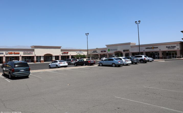 Pictures of Retail property located at 60 N. Harrison Road, Tucson, AZ 85748 for lease - image #1