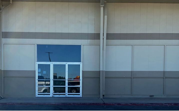 Pictures of Retail property located at 812-834 E. Fry Blvd., Sierra Vista, AZ 85635 for lease - image #1