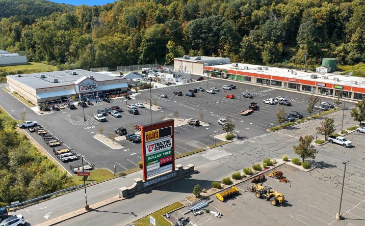 Pictures of Retail property located at 380 New Hartford Rd, Barkhamsted, CT 06063 for lease - image #1