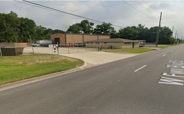 Pictures of Industrial property located at 21232 IH-10, Vidor, TX 77662 for lease - image #1