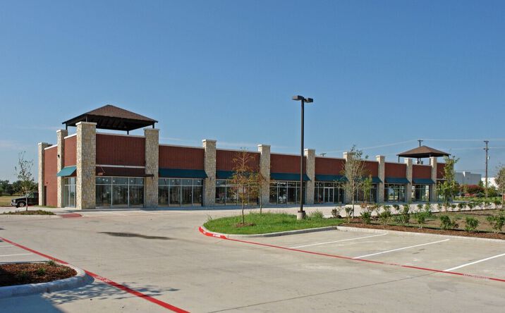 Pictures of Retail, Office property located at 920 S Belt Line Rd, Coppell, TX 75019 for lease - image #1