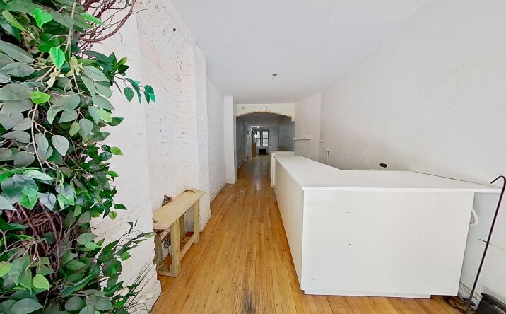 Pictures of Retail, Office, Restaurant property located at 437 E 9th St, New York, NY 10009 for lease - image #1
