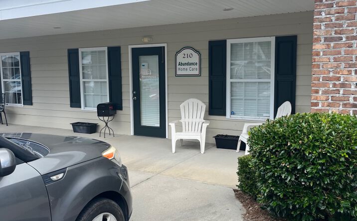 Pictures of Office property located at 263 Commerce Dr, Pawleys Island, SC 29585 for lease - image #1