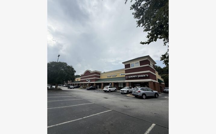 Pictures of Retail, Restaurant, Office property located at 600 Eagles Landing Pkwy, Stockbridge, GA 30281 for lease - image #1