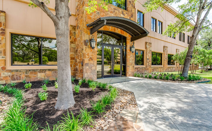 Pictures of Office property located at 18618 Tuscany Stone, San Antonio, TX 78258 for lease - image #1